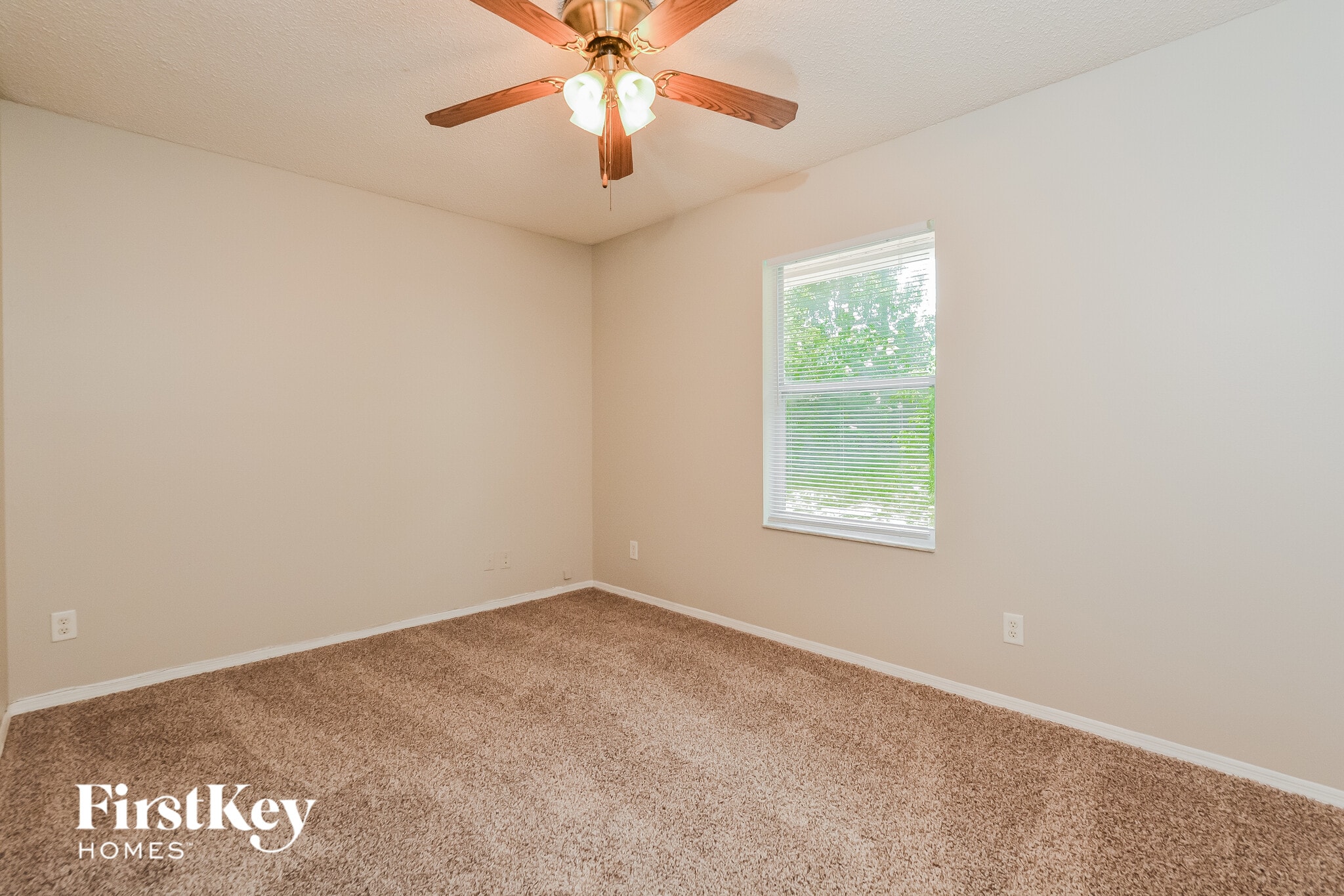 Building Photo - 3257 Utah Dr