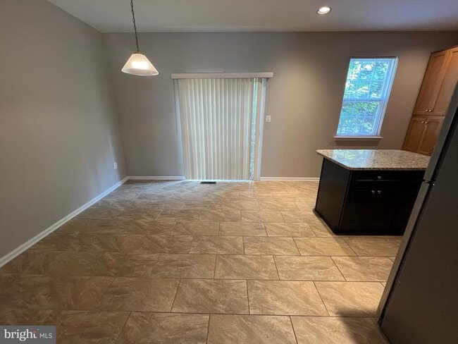 Building Photo - 18023 Calabar Dr
