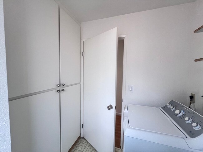 Building Photo - Two Story 3 Bed/Bath Single Family Home In Milpitas, Ca. For Rent!!! $500 OFF FRIST MONTHS RENT!