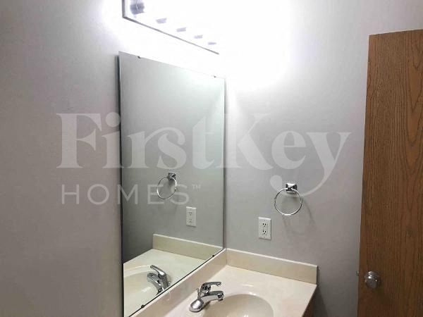 Building Photo - 1245 Holly Forge