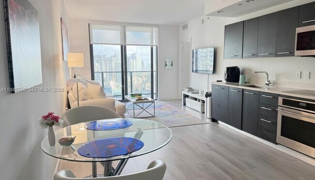 Building Photo - 45 SW 9th St