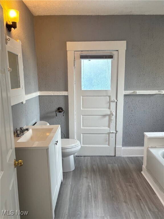 Building Photo - 1390 E 109th St