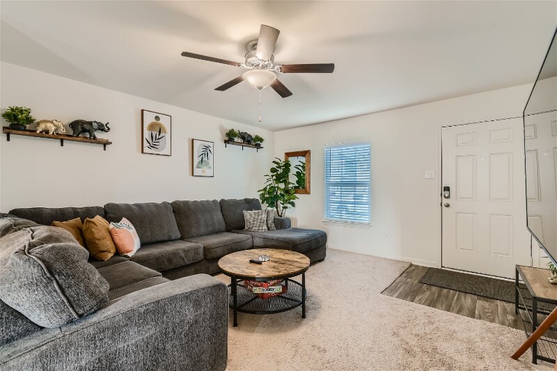 Building Photo - 7308 Aaron Jordan Dr