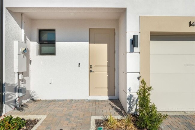 Building Photo - 8053 Gulfstream Ct