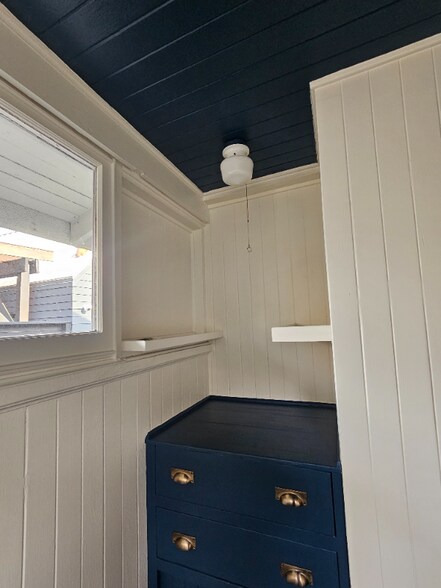 Building Photo - 3265 NE Alberta St