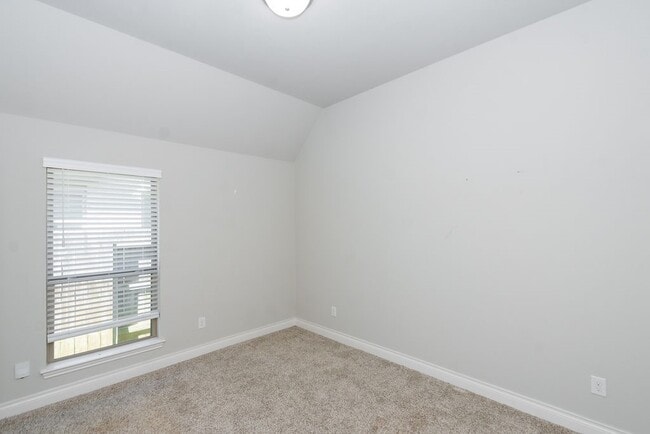 Building Photo - 12607 Pine Savannah Ln