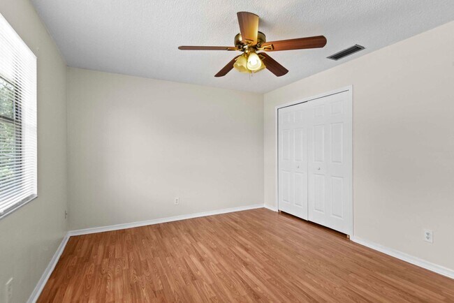 Building Photo - Fully remodeled 2 bedroom in Kissimmee ava...