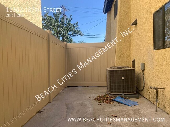Building Photo - 11867 187th St