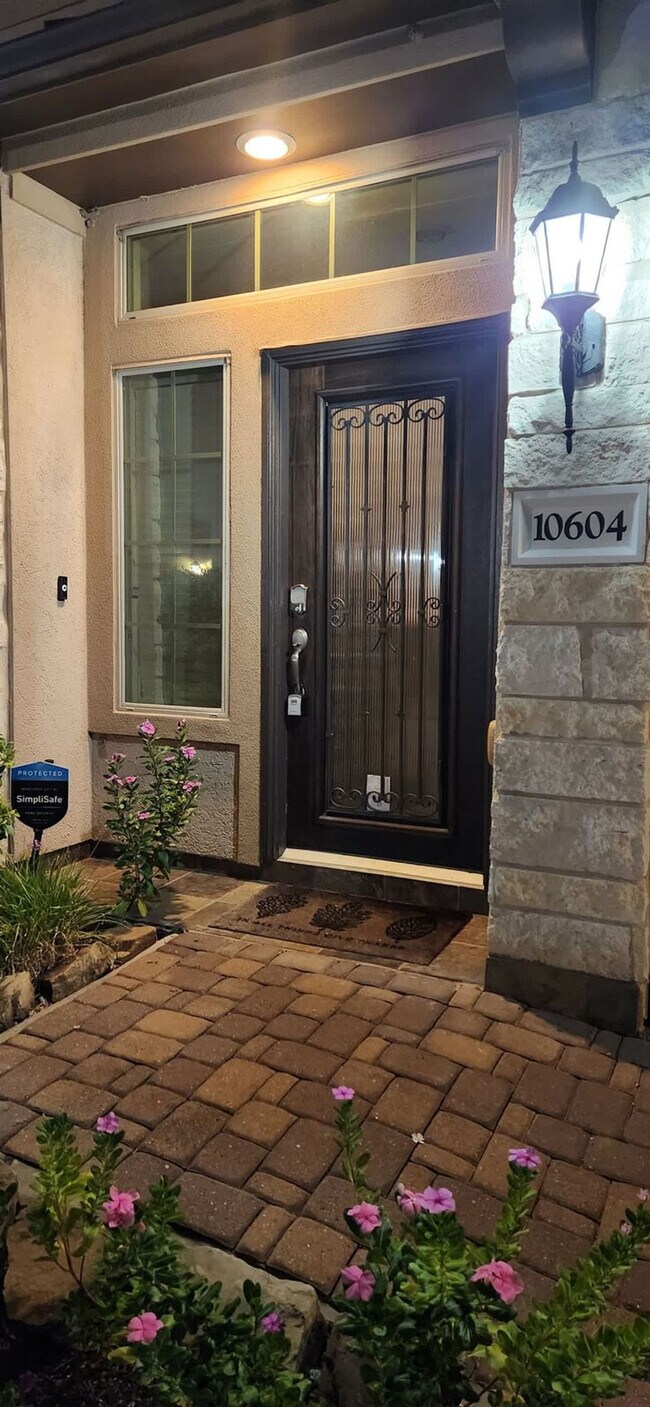 Building Photo - 10605 Enclave Springs Ct