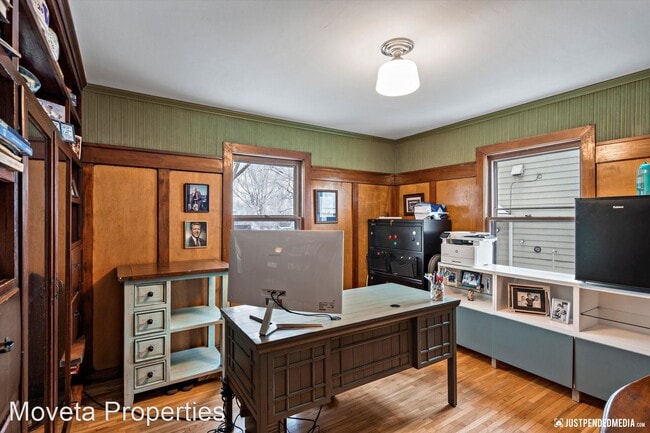 Building Photo - 4 br, 3.5 bath House - 1334 K Street