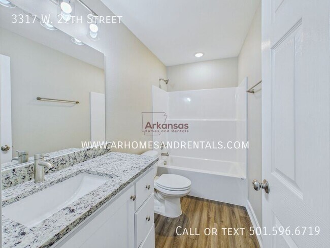Building Photo - 3317 W 27th St