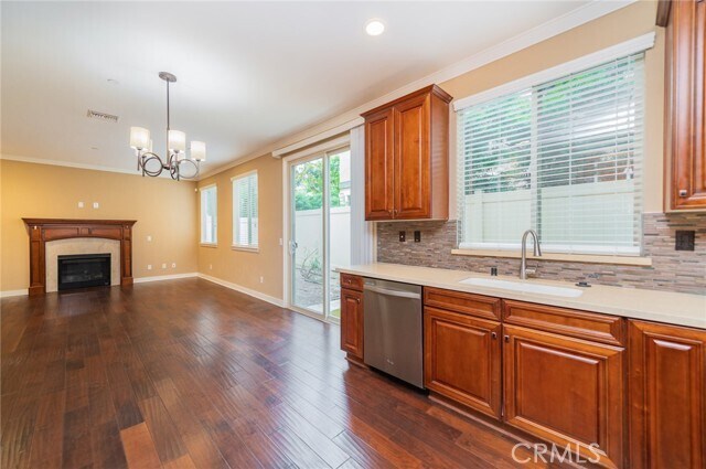 Building Photo - 1351 S Magnolia Ave