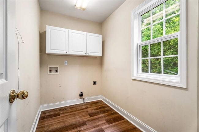 Building Photo - 6920 Autumn Hills Dr