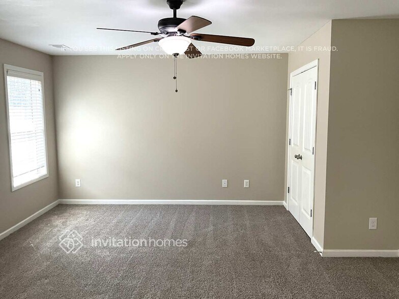 Building Photo - 6268 Cove Creek Dr