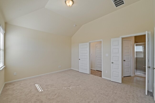 Building Photo - 14410 Sweetwater Dr
