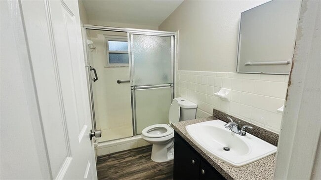 Building Photo - 14 Lamplight Ln