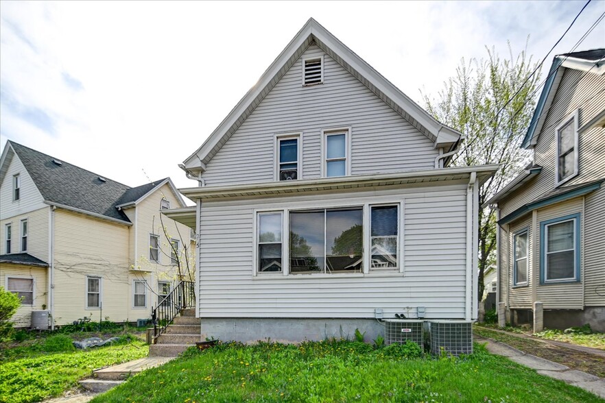 Building Photo - 205 S Fair Oaks Ave