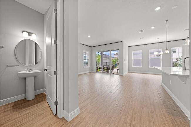 Building Photo - 10657 Marconi Ave
