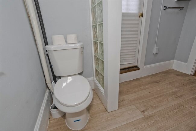 Building Photo - 78 Elm St