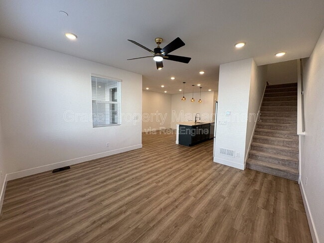 Building Photo - 2657 W 68th Pl