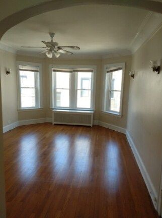 Building Photo - 1914 W Morse Ave