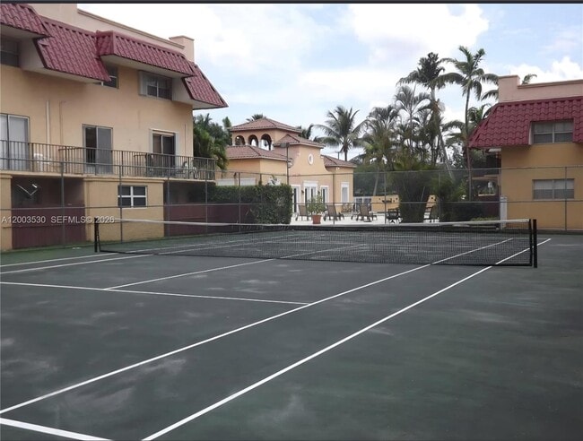 Building Photo - 6709 N Kendall Dr