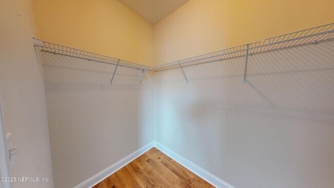 Building Photo - 415 Fever Hammock Dr