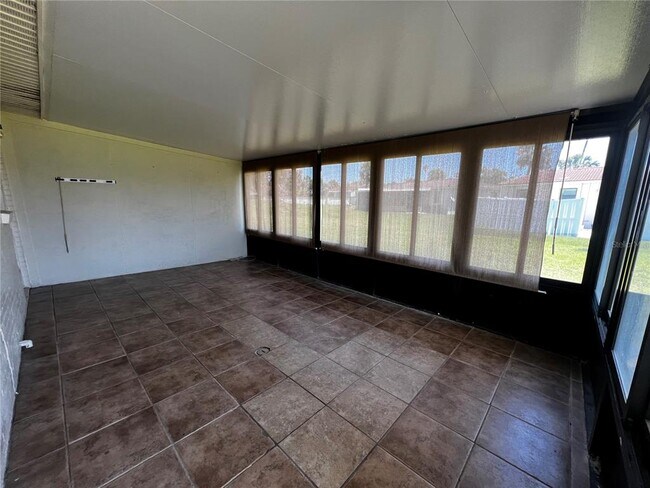 Building Photo - 24 Oriole Cir