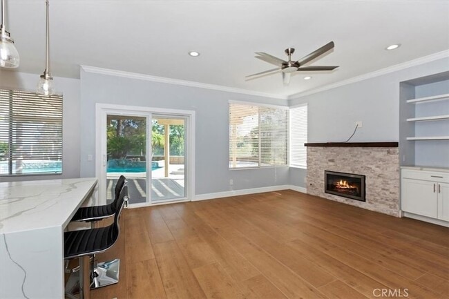 Building Photo - 2446 Cll Bienvenida