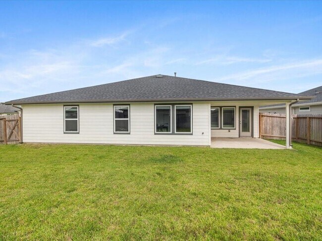 Building Photo - 1702 Maclane Ct