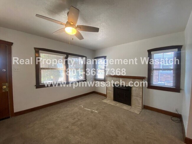 Building Photo - 1103 E Sherman Ave