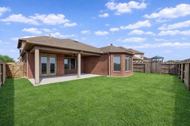 Building Photo - 26311 Parkman Grove Dr