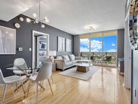 Building Photo - 610 W Las Olas Blvd