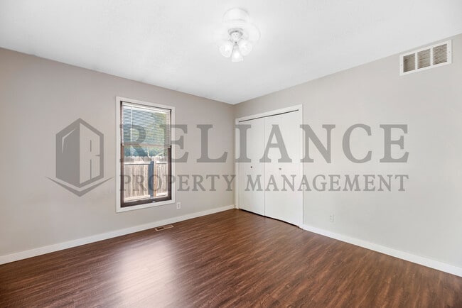 Building Photo - 1511 S Edwards St