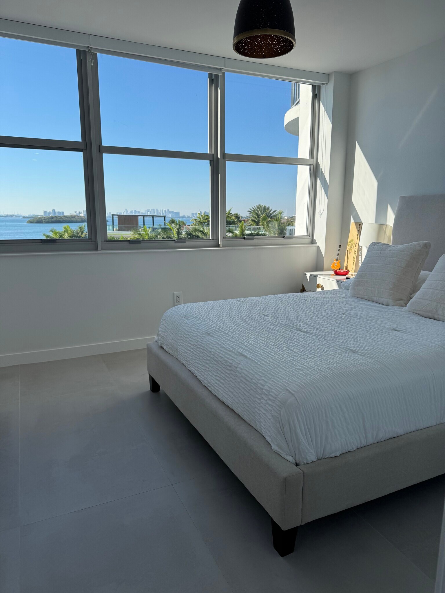 Building Photo - 11930 N Bayshore Dr