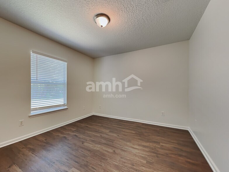 Building Photo - 4185 Ripken Cir E
