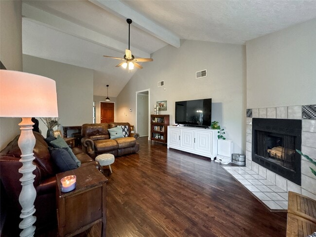 Building Photo - 2909 Laurelridge Dr