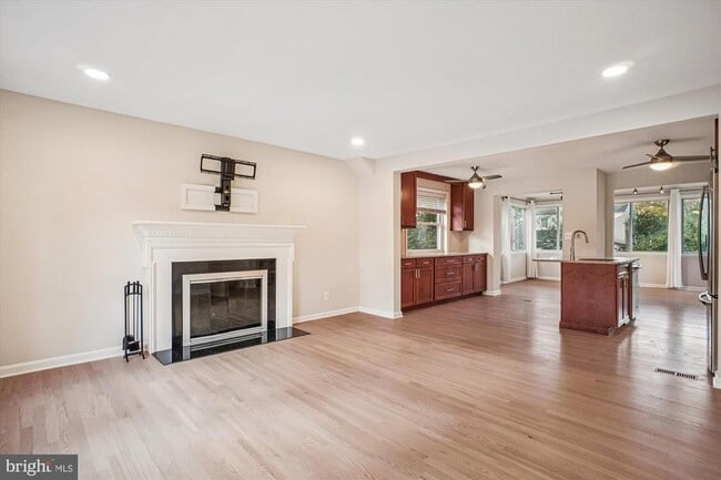 Building Photo - 4409 Westbrook Ln