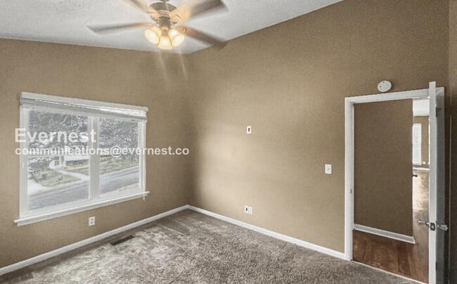 Building Photo - 1729 Molly Ln