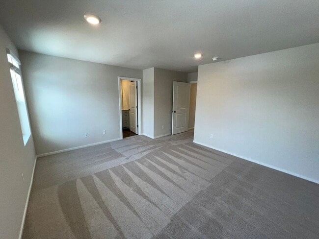Building Photo - LIKE NEW Spacious 2 Story Home on Corner L...