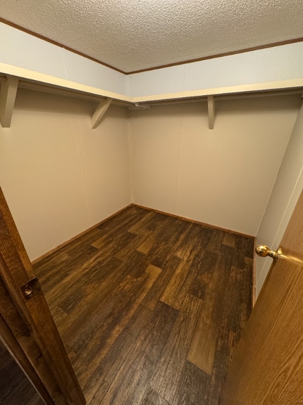 Building Photo - 4664 US-30