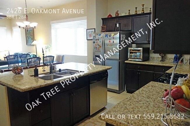 Building Photo - 2426 E Oakmont Ave