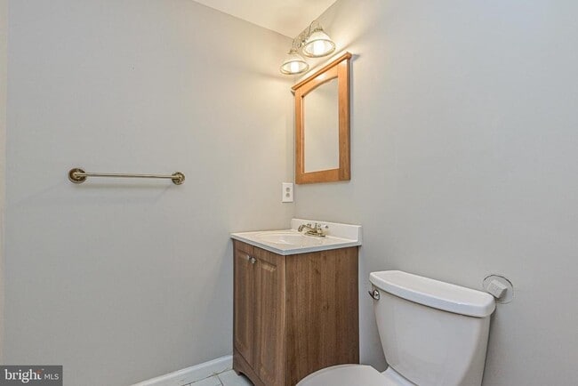 Building Photo - 7046 Leestone St