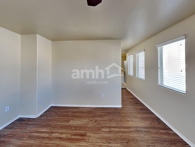 Building Photo - 9318 Aventurine Ct