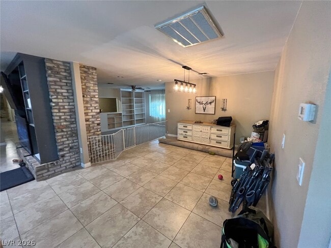 Building Photo - 3310 W Mardon Ave