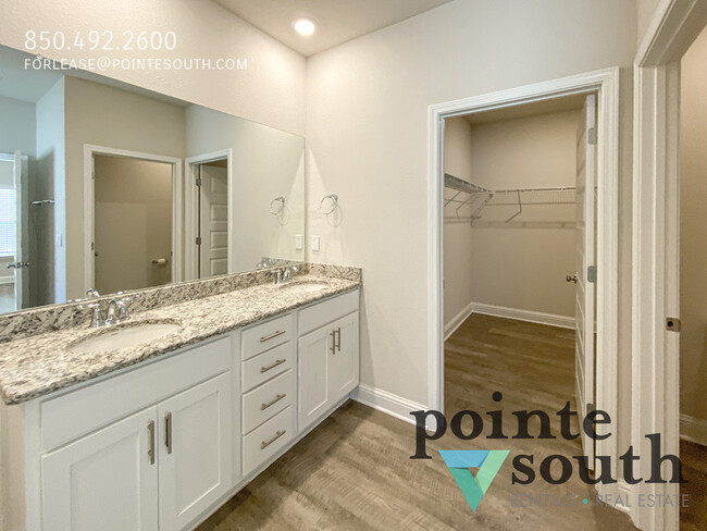 Building Photo - Aventura Rental