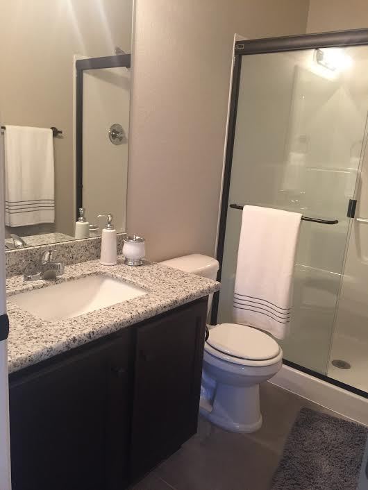 Building Photo - 3426 Sunflower Dr