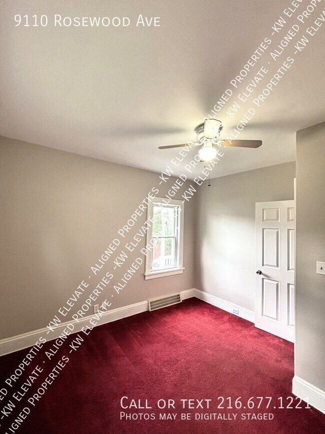 Building Photo - 9110 Rosewood Ave