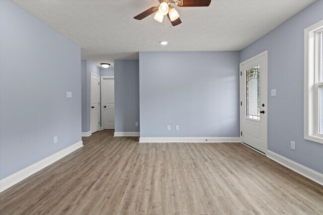 Building Photo - New Construction - MOVE IN READY!