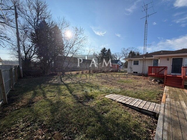 Building Photo - 9229 27th Ave